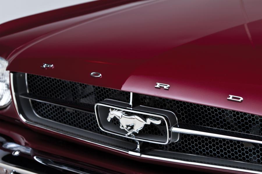  Ford Mustang 2+2 Fastback Red 1965 года  (фото 15 из 23)